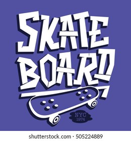 Typografie auf dem Skateboard, Grafiken auf dem T-Shirt, Vektorgrafiken