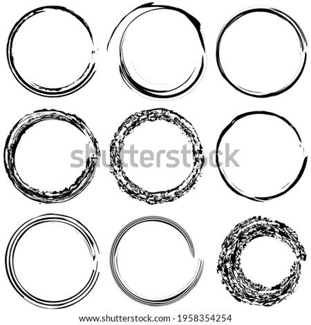 Sketchy, scribble, grungy circle textured design element