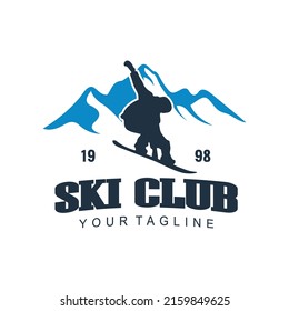 Skiklub-Konzept mit Skifahrern in den hohen Bergen. Retro-Abzeichen, Vektorski-Club. Konzept für Hemd, Druck, Stempel oder Tuning. Skischule Typografie-Design - Stockvektorgrafik.