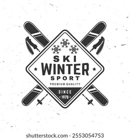 Esquí de invierno. Insignia retro del club de esquí de Vector. Concepto para camisa, impresión, sello o sello con esquís, bastones de esquí. Vacaciones en familia, actividad o viaje. Para el diseño del logotipo, parches