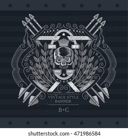Totenkopf Vorderansicht im mittleren ovalen Kranz mit Querpfeilen. Heraldisches Vintage-Etikett auf Tafel