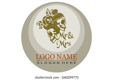 Skull logo, mr and mrs skull in gold with three consecutive circles background