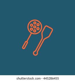 slotted spoon and a wooden spatula for frying icon