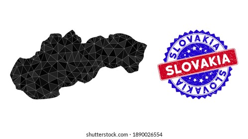 Die Slowakei kartiert polygonales Netz mit gefüllten Dreiecken und gekratztes Bicolor-Siegel. Dreieckige Mosaik Slowakei Karte mit Maschenvektormodell, Dreiecke haben verschiedene Größen, Positionen und Farbtöne.