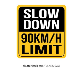 Langsam 90km h hinunter, maximale Geschwindigkeit erlaubt. Orangefarbenes Geschwindigkeitswarnzeichen.