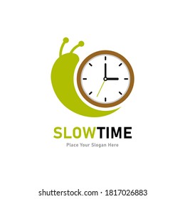 Tiempo lento con plantilla vectorial de logotipo de caracol y reloj. Adecuado para negocios, web, animales, arte y símbolo del tiempo