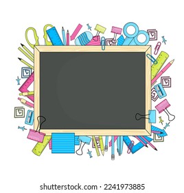Pequeña pizarra y diferentes papelería escolar sobre fondo blanco, vista superior con espacio para texto. Ilustración