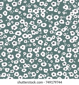 small flowers seamless pattern