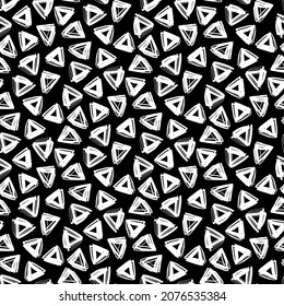 Small ink white contour linear triangles isolated on black background. Cute monochrome geometric seamless pattern. Vector simple flat graphic hand drawn illustration. Texture.
