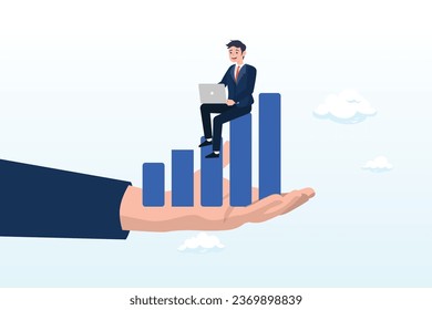 Empresario inteligente que trabaja con computador en el gráfico de crecimiento a mano gigante, crecimiento o mejora de empresas, creciente trayectoria profesional o gráfico de ingresos financieros, beneficios de inversión, ingresos o ingresos crecientes (Vector)
