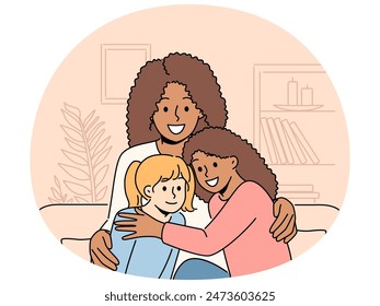 Mujer afroamericana sonriente sentada en el sofá con hijas multirraciales. Madre negra feliz con niños multiétnicos. Concepto de adopción. Ilustración vectorial.