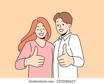 Una pareja sonriente mostrando su aprobación da recomendaciones para un servicio de buena calidad. Un hombre y una mujer felices recomiendan compañía a los clientes. Ilustración vectorial. 