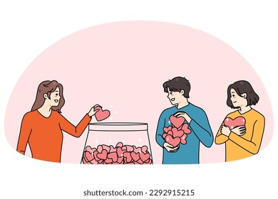 Diversas personas sonrientes con corazones rojos ponen a voluntarios de jar a personas necesitadas. Feliz donación de hombres y mujeres a la caridad. Concepto de donación y voluntariado. Ilustración vectorial plana.