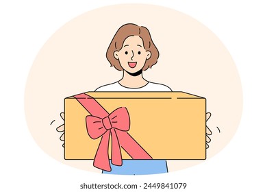 Chica sonriente con caja envuelta en las manos celebra aniversario de cumpleaños. Adolescente feliz con la caja de regalo con el arco emocionado con el presente. Ilustración vectorial.