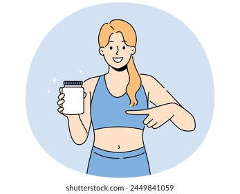 Mujer deportista sonriente en ropa deportiva muestra en botella de proteína en las manos. Mujer feliz atleta recomienda suplemento de nutrición deportiva para el entrenamiento o el entrenamiento. Ilustración vectorial.