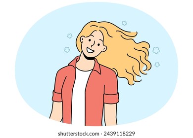 Mujer sonriente con el pelo rizado se divierten caminando y disfrutando del día. Chica feliz se siente muy feliz relajándose en la calle en verano. Ilustración vectorial.