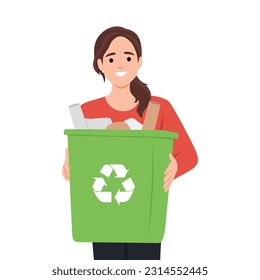 Mujer sonriente sosteniendo un cubo de basura con botellas de plástico separan la recolección de basura y el concepto de reciclaje. Ilustración vectorial plana aislada en fondo blanco