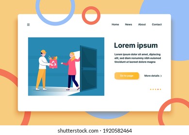 Un joven y sonriente mensajero entregando una bolsa en un supermercado. Ilustración portadora plana de la puerta, el orden, la comida. Compras en casa y concepto de entrega para banner, diseño de sitio web o página web de aterrizaje