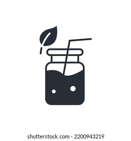 Smoothie and straw line icon. Simple element illustration.  Smoothie and straw concept outline symbol design.