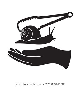 Un caracol que se sostiene suavemente en una mano con pinzas de cocina por encima