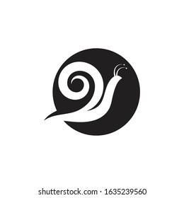 snail logo template vector icon illustration design