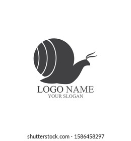 Snail logo vector illustration template