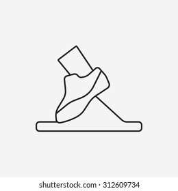 sneaker line icon