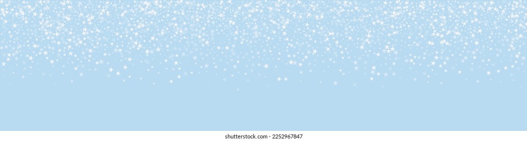 La nieve superó el fondo de la navidad. Sutiles copos de nieve volando y estrellas en el fondo azul claro del invierno. Sobrecoste de nieve festivo. Ilustración de vector panorámica.