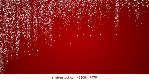 La nieve superó el fondo de la navidad. Sutiles copos de nieve volando y estrellas de fondo rojo navideño. Sobrecoste de nieve festivo. Ilustración vectorial amplia.