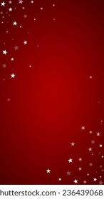 Schneefall auf Weihnachtshintergrund. Subtile fliegende Schneeflocken und Sterne auf christlich-rotem Hintergrund. Festlicher Schneefall-Overlay. Vertikale Vektorgrafik.