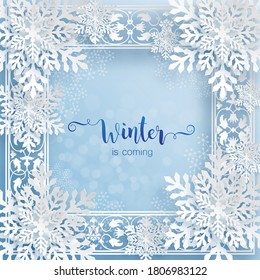 Schneeflocken-Design für den Winter mit Platz für Text. Schneeflocken Hintergrund gemusterte Papierschnitte und handwerklicher Stil auf Papierfarbhintergrund.
