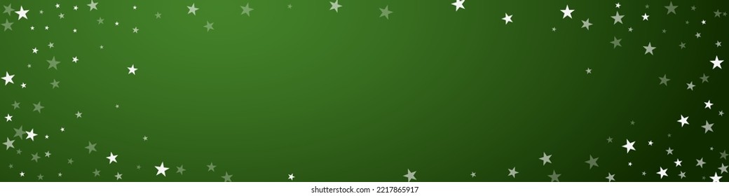 Fondo de navidad nevada. Sutiles copos de nieve volando y estrellas sobre fondo verde navideño. Delicadas navidades nevadas dulces. Ilustración de vector panorámica.