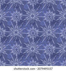 Patrón ininterrumpido de navidad de invierno nevado sobre fondo azul, ornamento simétrico de cristal