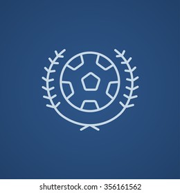 Icono de línea de insignia de fútbol para web, móvil e infografía. Icono azul claro del vector aislado en fondo azul.