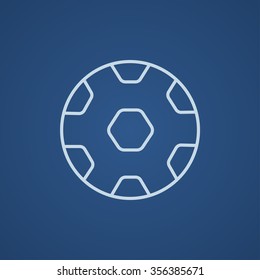 Icono de la línea de pelota de fútbol para web, móvil e infografía. Icono azul claro del vector aislado en fondo azul.