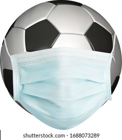 Fußball in Maske. Schutz des Corona-Virus. Einzeln auf weißem Hintergrund.