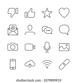 Social icon vector. Line contact symbol isolated. Trendy flat outline ui sign design. Thin linear social media graphic pictogram for web site, mobile application. Logo illustration. Eps10.