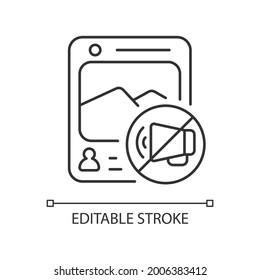 Icono lineal de la censura a los medios sociales. Restringir el acceso a grupos nocivos. Silenciando las voces. Ilustración personalizable de línea delgada. Símbolo de contorno. Dibujo de contorno aislado del vector. Trazo editable