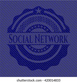 Emblem des sozialen Netzwerks mit denim hochwertigen Hintergrund