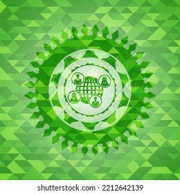 Soziales Netzwerk Symbol in grünem Emblem. Mosaikaner Hintergrund. 