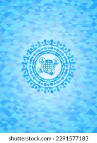 icono de red social dentro del emblema azul claro. Fondo mosaico. 