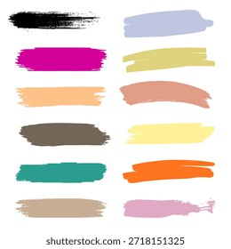 Weiche pastellfarbene Pinselstriche einzeln auf weißem Hintergrund, elegante abstrakte Elemente für minimale und moderne Designprojekte.