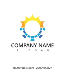 Logotipo de celda solar, símbolo de energía renovable usando sol con icono del panel solar
