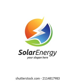 Diseño del logotipo de energía solar con el concepto de perno de trueno