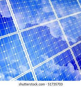 panel de energía solar y cielo azul