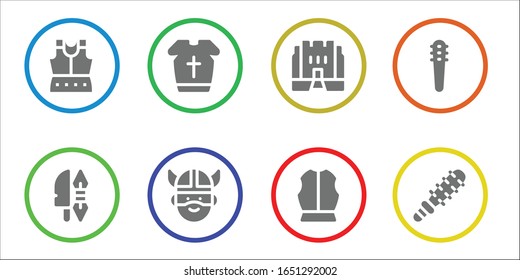 conjunto de iconos de soldado. 8 íconos de soldado rellenos.  Iconos modernos sencillos, como: Armor, arma, viking, medieval, armas, mástil