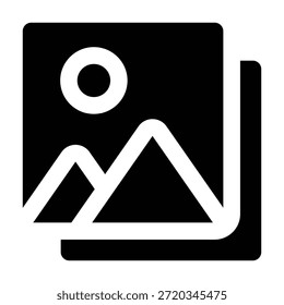 Glifo negro sólido que muestra marcos de fotos apilados. Diseño mínimo para Fotografía, recuerdos, documentación de viajes, contenido multimedia y temas de narración visual.