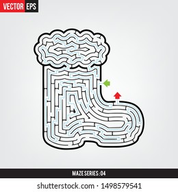 Solved Maze Shoes shape with green arrow for start and red arrow for end in grey background 