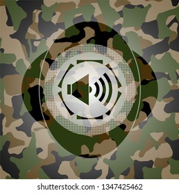 sound icon on camouflaged pattern