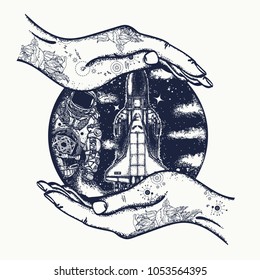 Spaceman and spaceship t-shirt design. Symbol of space travel, study of universe, flight to new galaxies